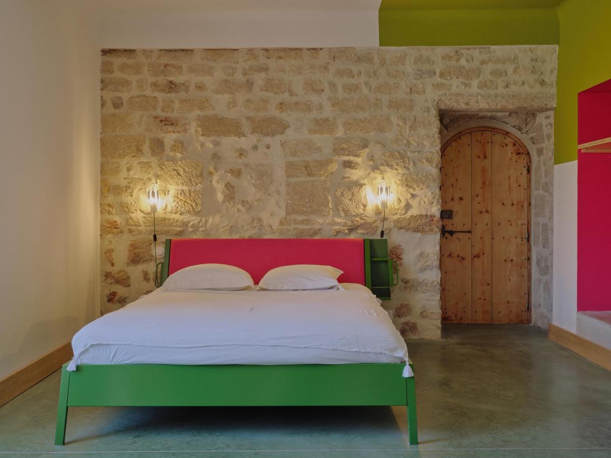 Domaine La Ferme Hi Bride Bed & Breakfast Villelaure Luaran gambar