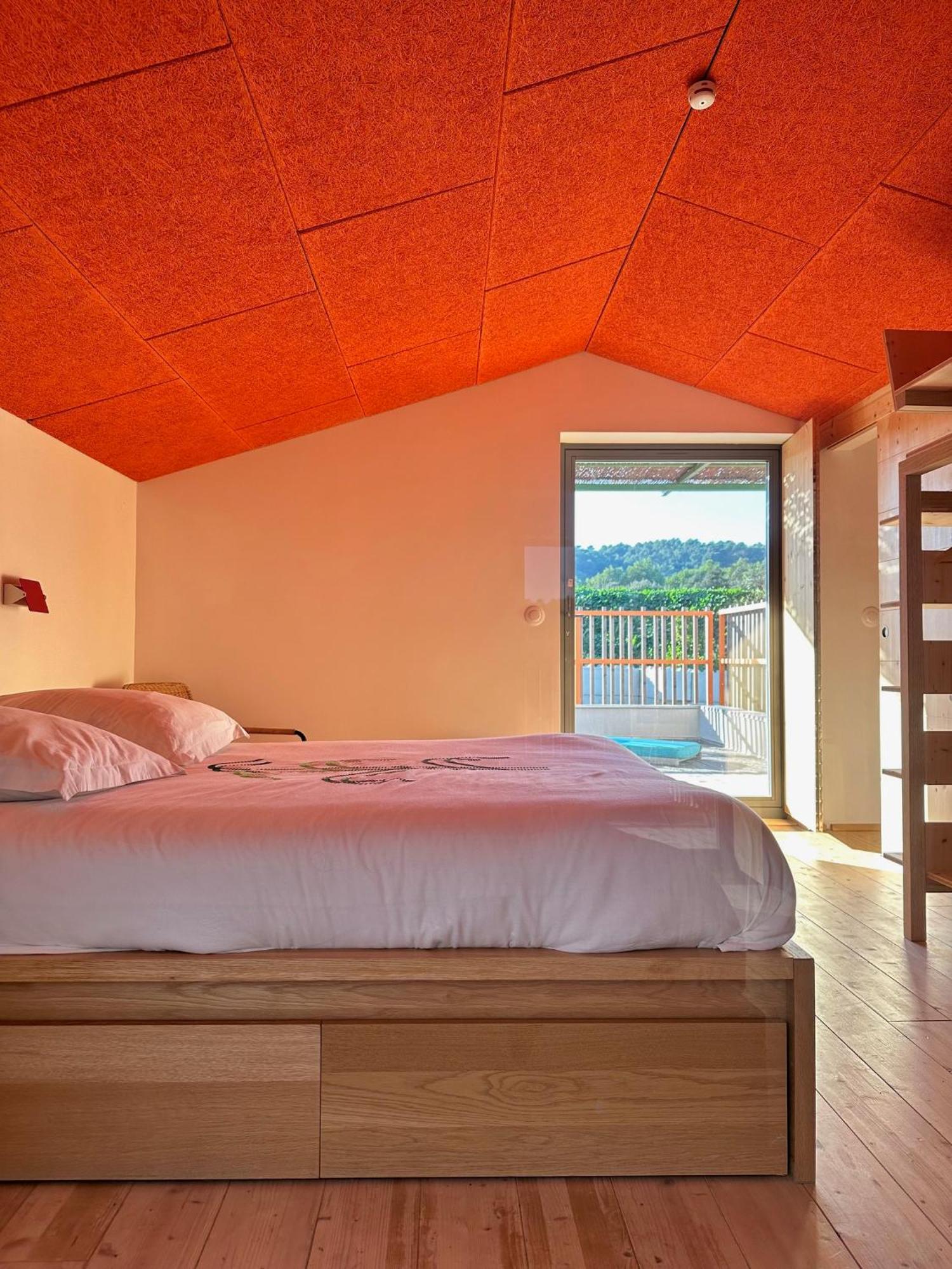 Domaine La Ferme Hi Bride Bed & Breakfast Villelaure Luaran gambar